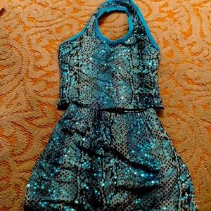 Girls extra small turquoise snake dance suit to piece
